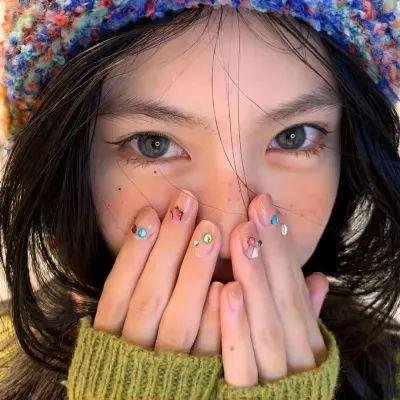 年满二十岁的奥雷斯